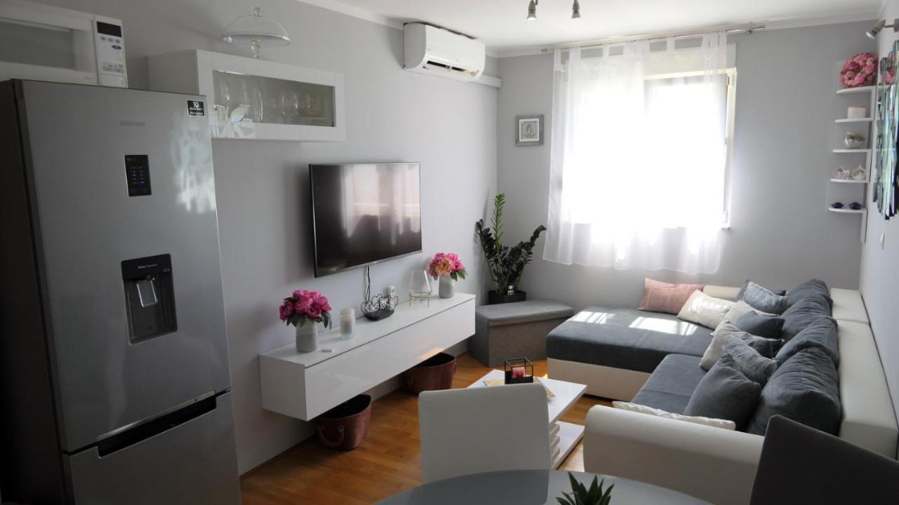 Apartman *SANJA* Omiš Apartment Bagian luar foto