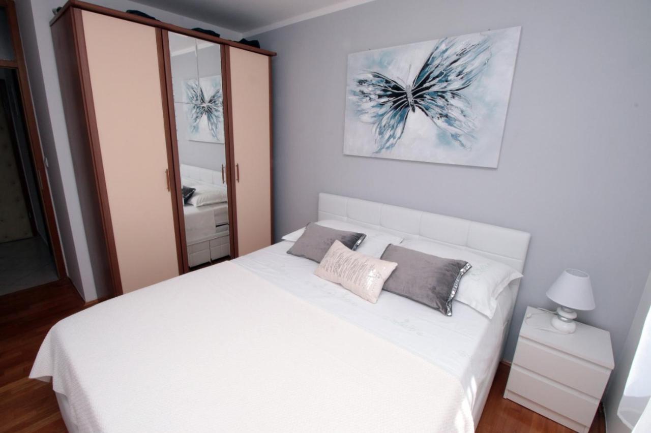 Apartman *SANJA* Omiš Apartment Bagian luar foto