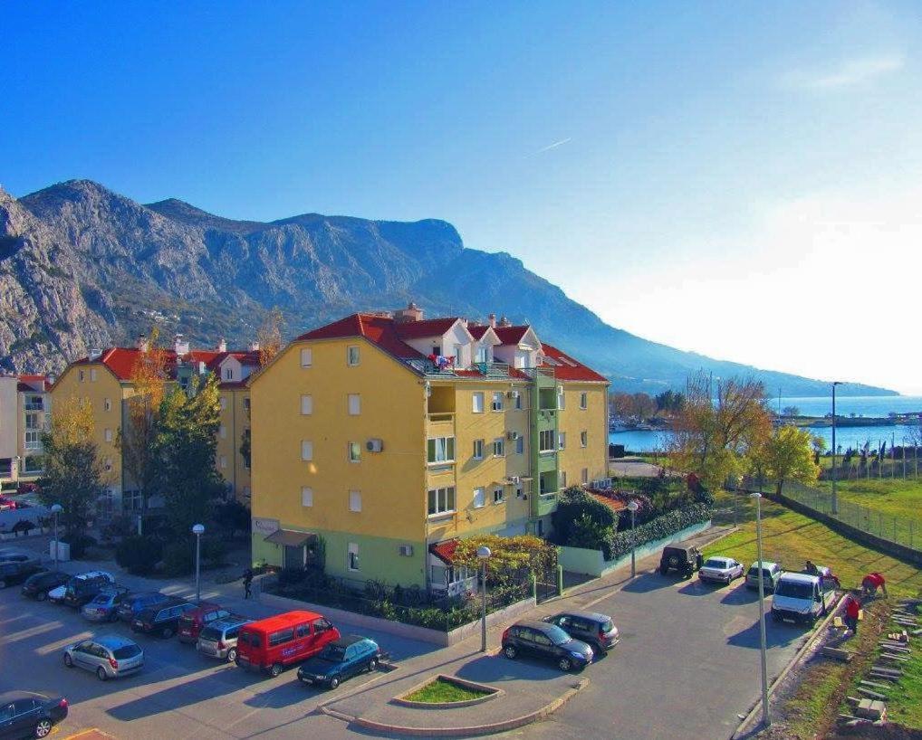 Apartman *SANJA* Omiš Apartment Bagian luar foto